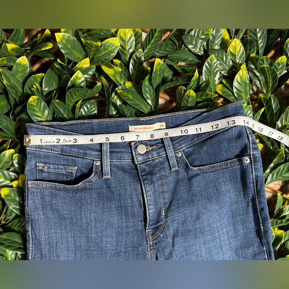 Levi’s 311 Shaping Skinny Medium Wash Blue Jean Size 26 - Picture 5 of 9